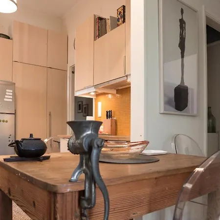 Apartment 90m2 Lovely 1-bedroom In Paleo Faliro Athens