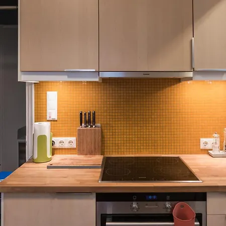 Apartment 90m2 Lovely 1-bedroom In Paleo Faliro *