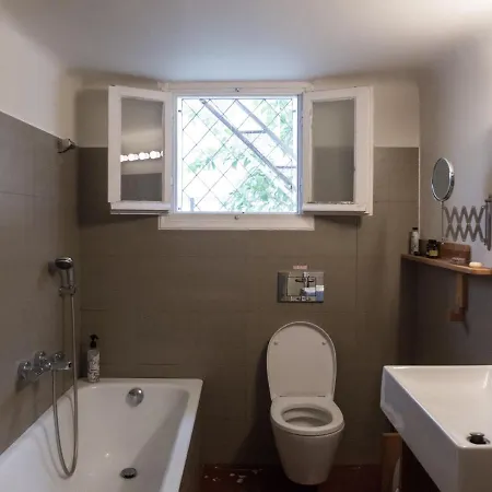 90m2 Lovely 1-bedroom In Paleo Faliro Apartment